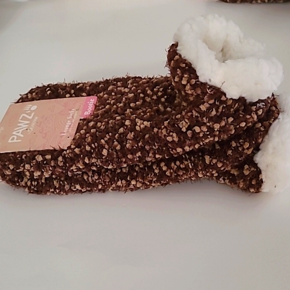 PAWZ Accessories - Pawz by Bearpaw Sherpa Lounge Bootie Socks NWT